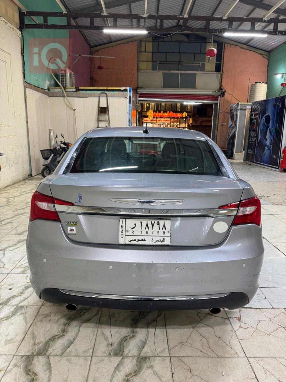 كرايسلر 200